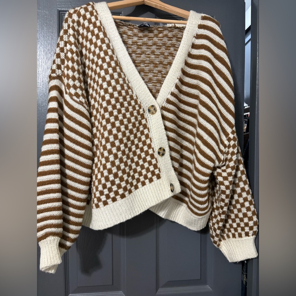 Arula checkered cardigan size 3X